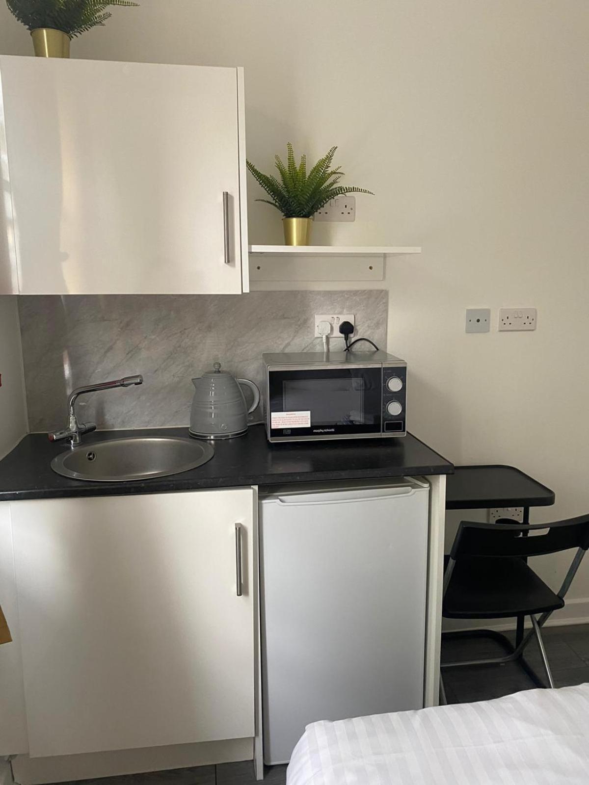Waylen Street Suites 雷丁 客房 照片