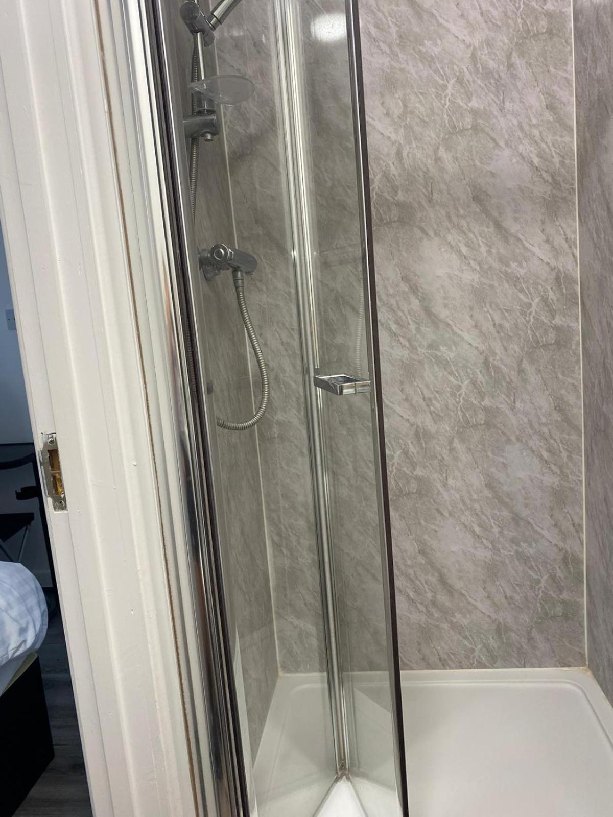 Waylen Street Suites 雷丁 客房 照片
